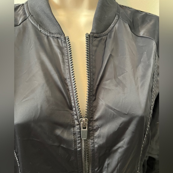Fabletics bomber jacket black size medium - Picture 3 of 7